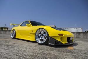Work Meister S1 3P on Mazda RX-7